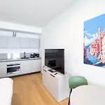 Apartman Waterfront 1 *