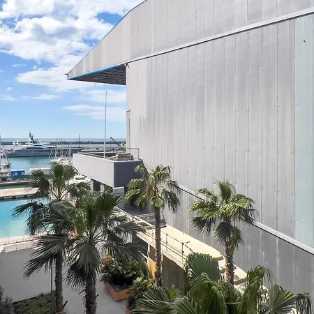 דירה Waterfront 1